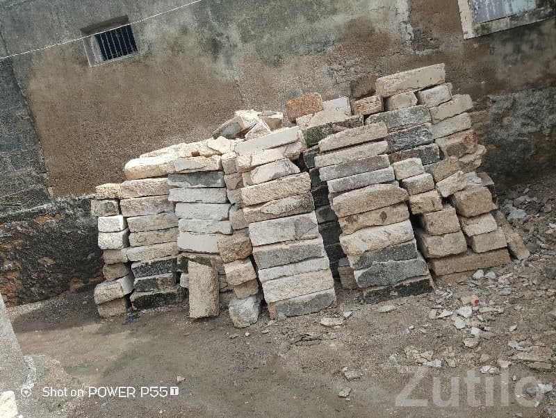Used Stone Blocks for Construction image 2