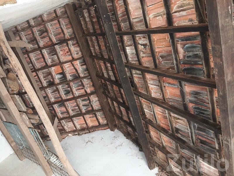 60 Ft Old Wooden Roof Structure for Sale image 2