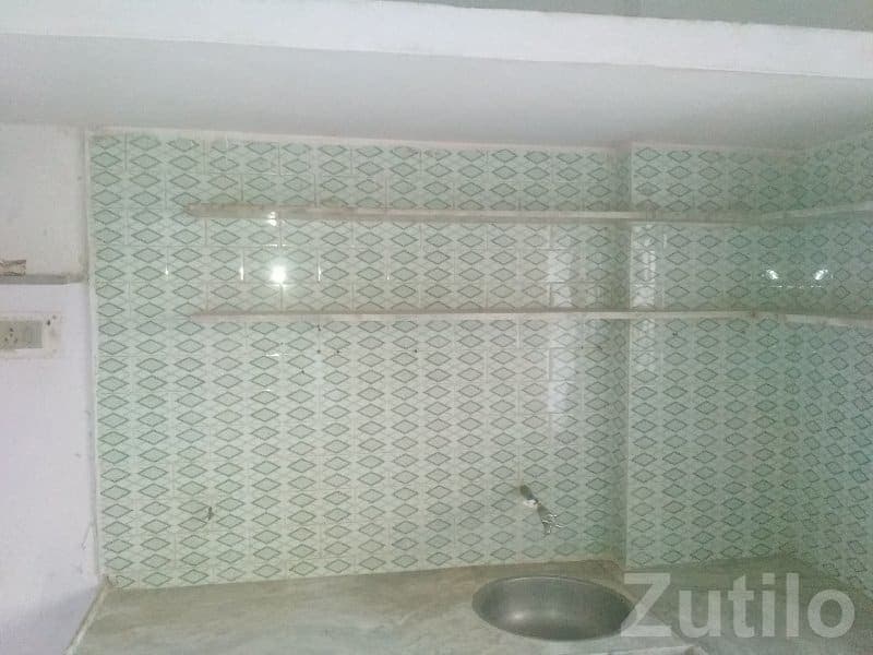 2 Room Kitchen Flat for Sale VV Nagar image 3