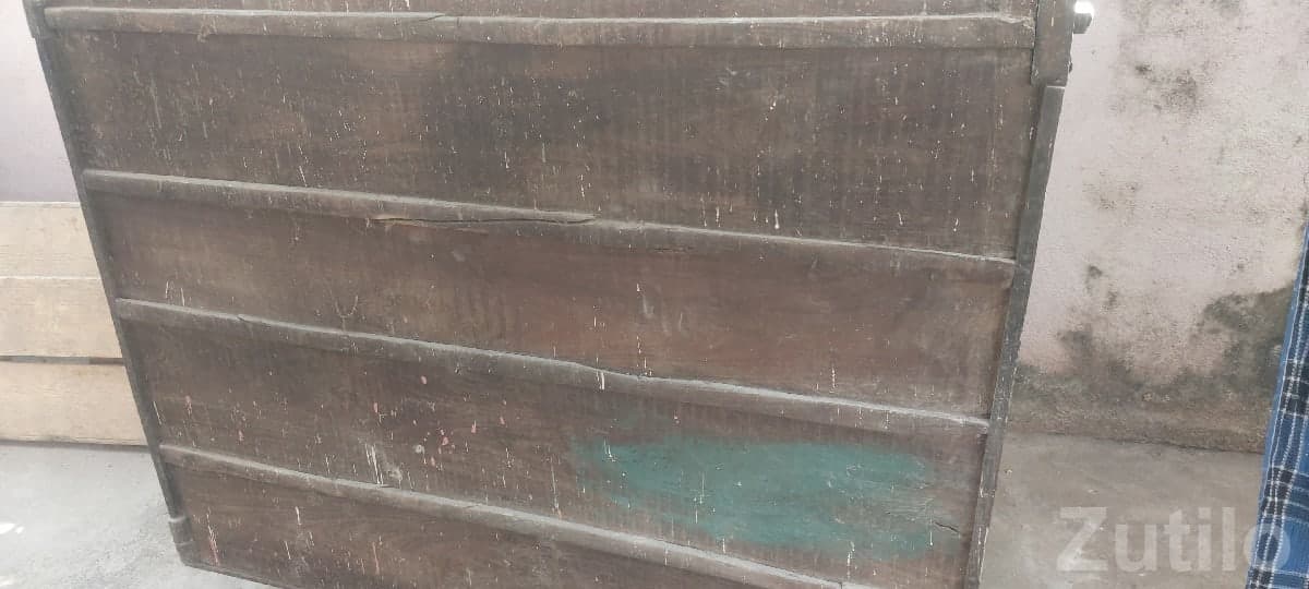 Solid Sheesham Wooden Cot / Majuh Bed