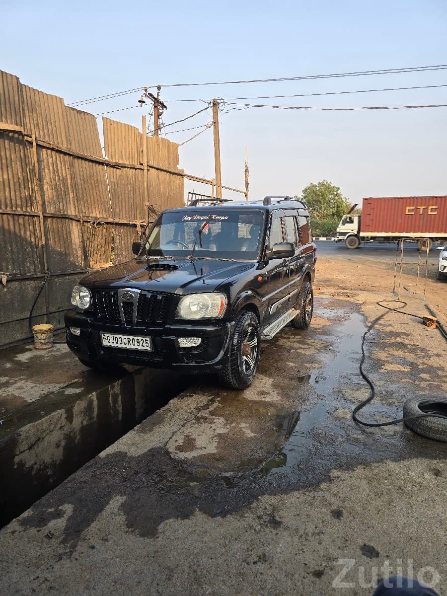 Mahindra Scorpio 2010 Diesel SUV for Sale
