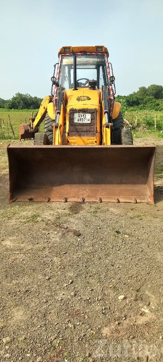 JCB Backhoe Loader 2010 Model for Sale - Construction Vehicles - Talala - Image 3