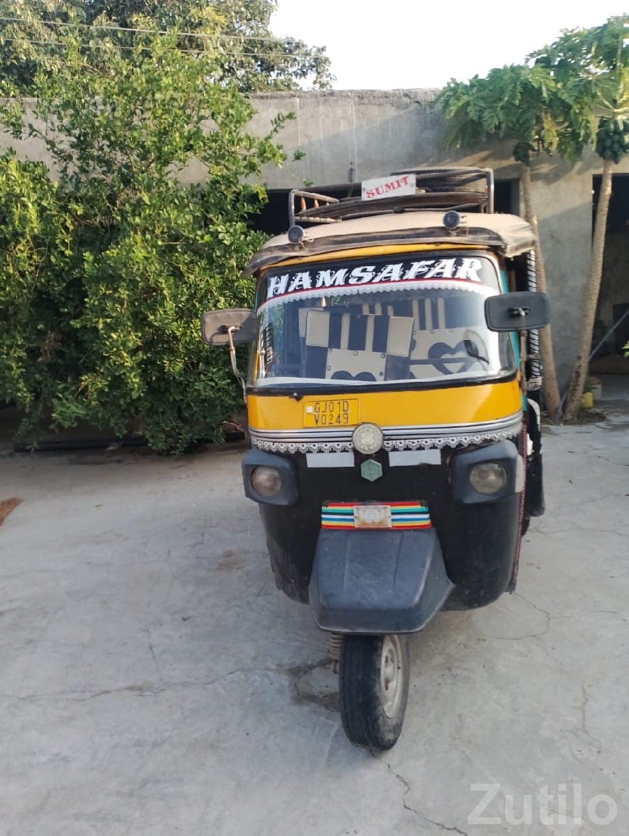 Used Passenger Auto Rickshaw Piaggio Type - Auto Rickshaws - Kalyanpur - Image 1