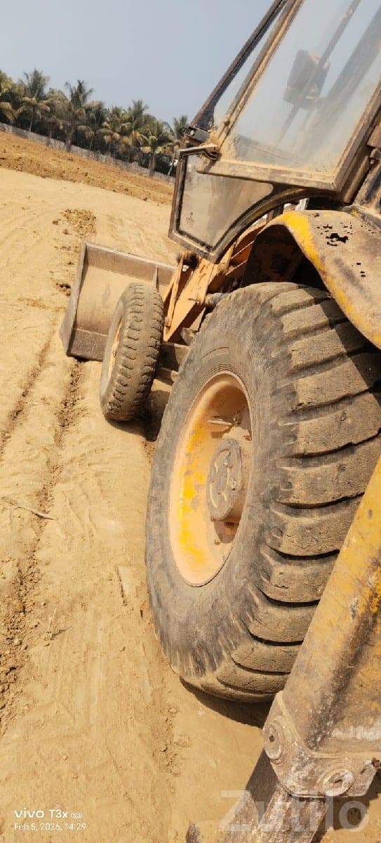 JCB 3DX Tyres & Spare Parts for Sale - Auto Parts - Khambhalia - Image 2