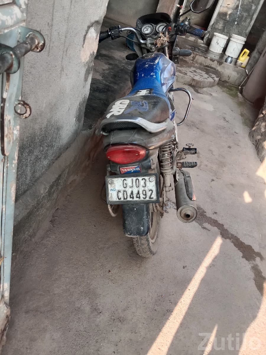 Used Blue Motorcycle for Sale - Bikes - Keshod - Image 1