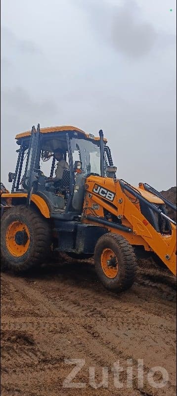 JCB 3DX Backhoe Loader with Breaker - Construction Vehicles - Junagadh City - Image 3