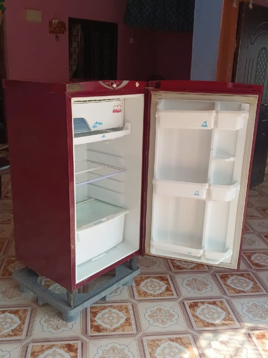 Single Door Red Refrigerator for Sale - Refrigerators - Kalyanpur - Image 2