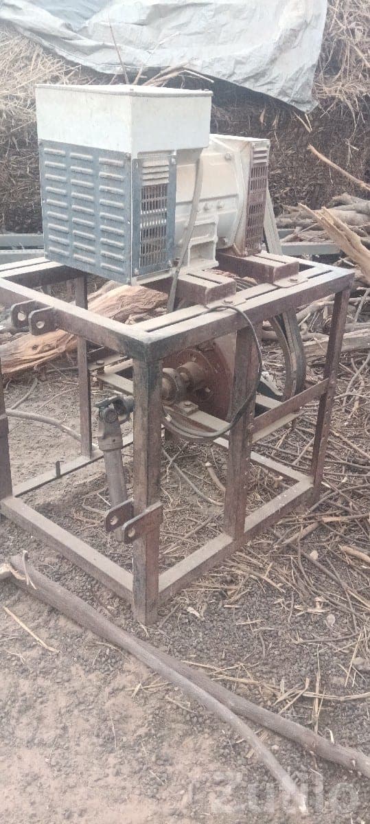 Gravis Generator Alternator Set - Generators & Power Equip. - Muli - Image 2