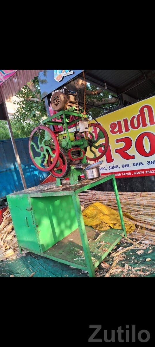 Used Sugarcane Juice Machine with Motor - Machinery - Virpur - Image 1