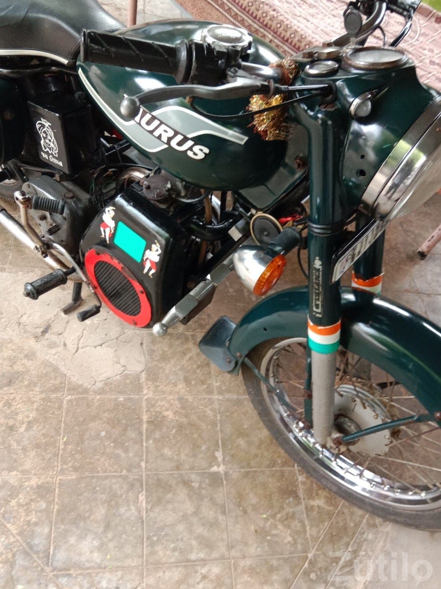 1998 Lurus Vintage Motorcycle Green
