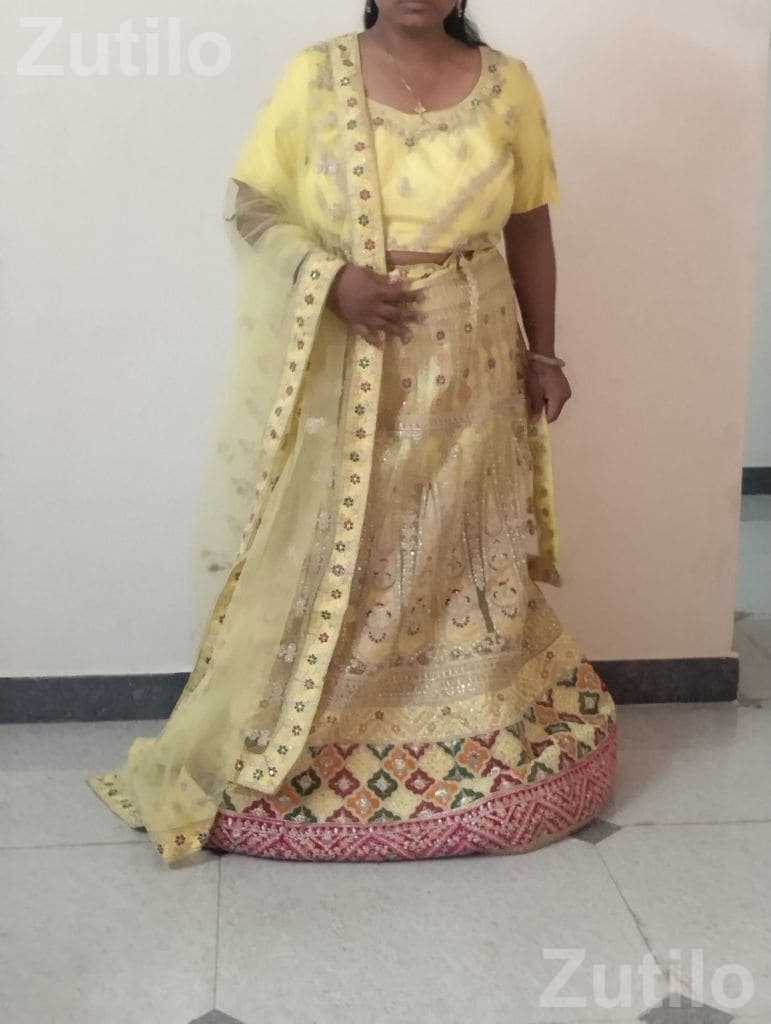 Women’s Yellow Choli Lehenga Set - પરંપરાગત વસ્ત્રો - અંજાર - Image 3