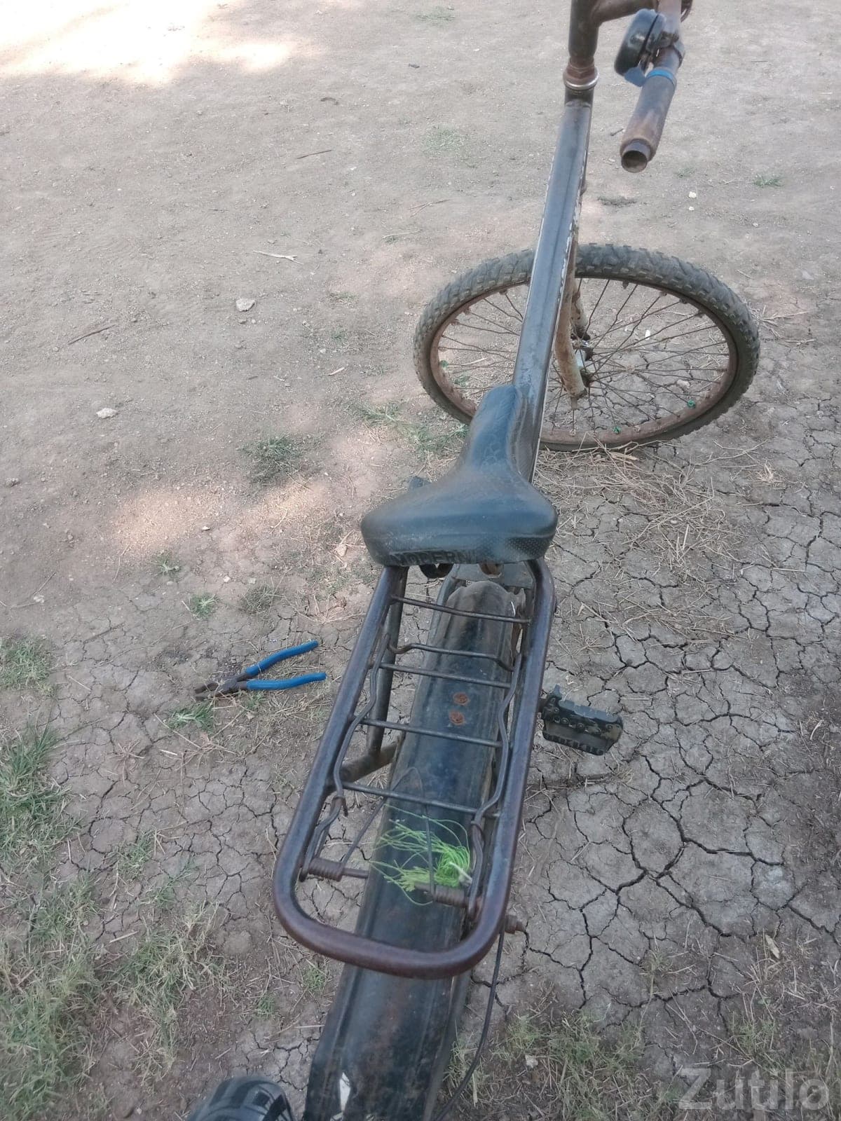 Used Road Bicycle with Rear Carrier - Bicycles - Jamjodhpur - Image 2