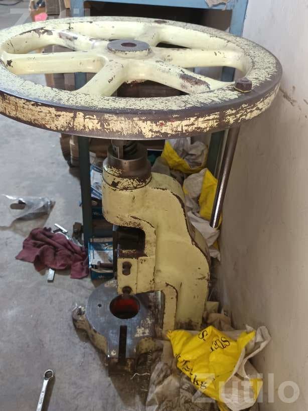 No. 4 Manual Industrial Press Machine - Machinery - Rajkot City - Image 3