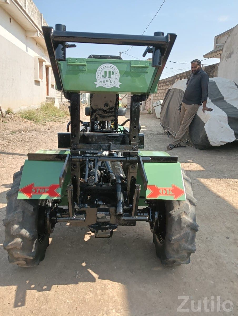 10.5 HP Hydraulic Sanedo Utility Vehicle - Construction Vehicles - Khambha - Image 2