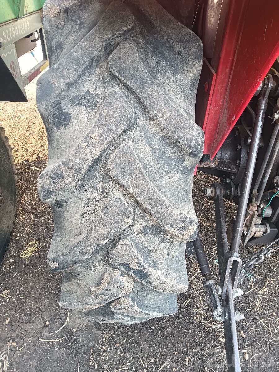 13.6-28 Tractor Tyre in Good Condition - Other Industrial Items - Manavadar - Image 2