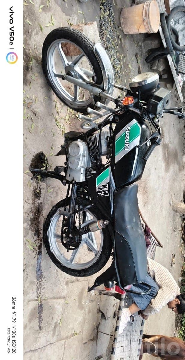 Yamaha RX100 Motorcycle Black - Bikes - Khambhalia - Image 2