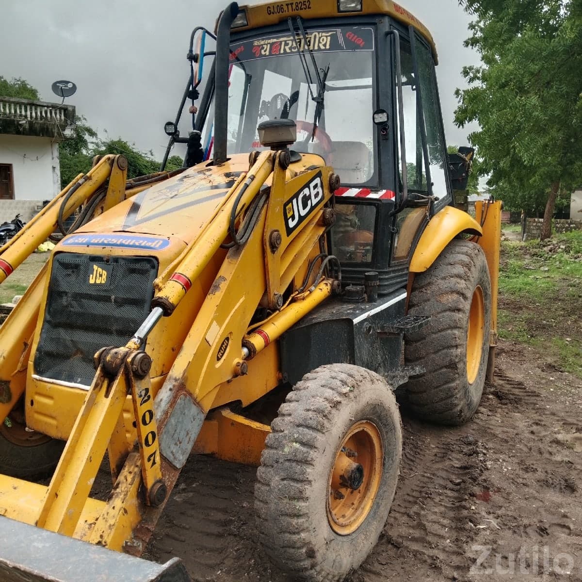 Used JCB 3DX Backhoe Loader 2007 - Construction Vehicles - Chhaya - Image 2