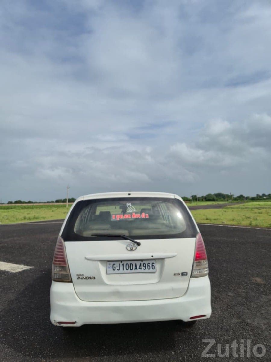 Toyota Innova White MPV - Cars - Jasdan - Image 3