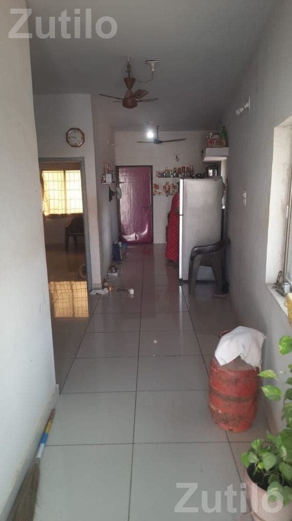 House with Ground Floor Shop on 1000 Sq Ft - Commercial Property - Morbi City - Image 2