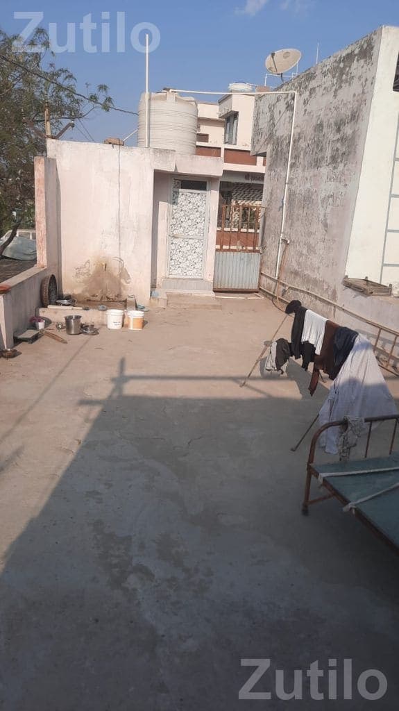 House with Ground Floor Shop on 1000 Sq Ft - Commercial Property - Morbi City - Image 5