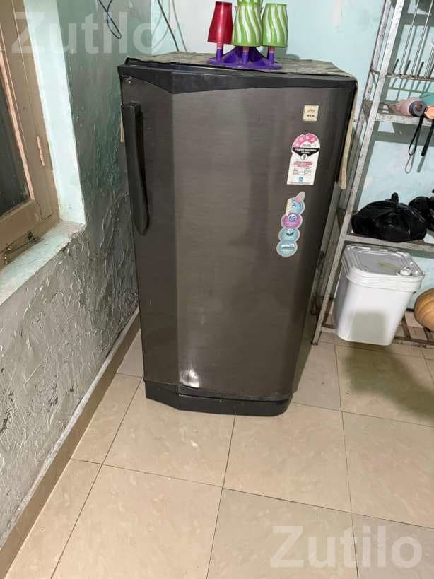 Single Door Refrigerator in OK Condition - Refrigerators - Porbandar City - Image 3