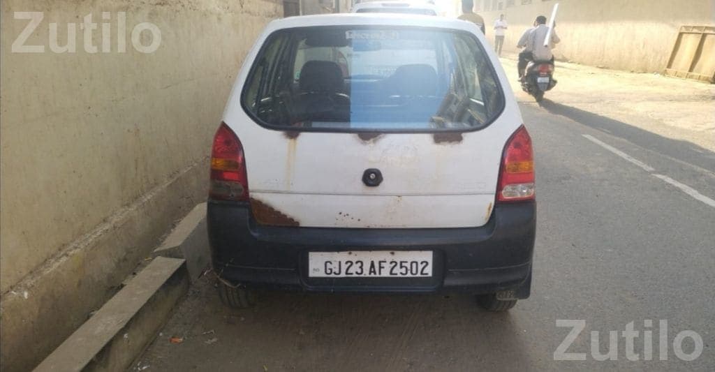 2012 Maruti Suzuki Alto White Hatchback - Cars - Dholka - Image 3