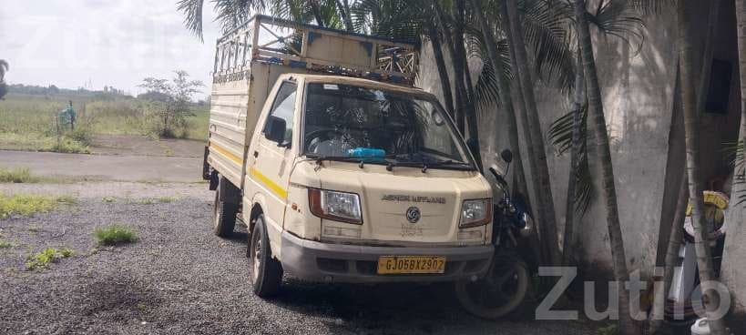 Ashok Leyland Dost 2017 Tempo - Trucks & Lorries - Surat City - Image 5