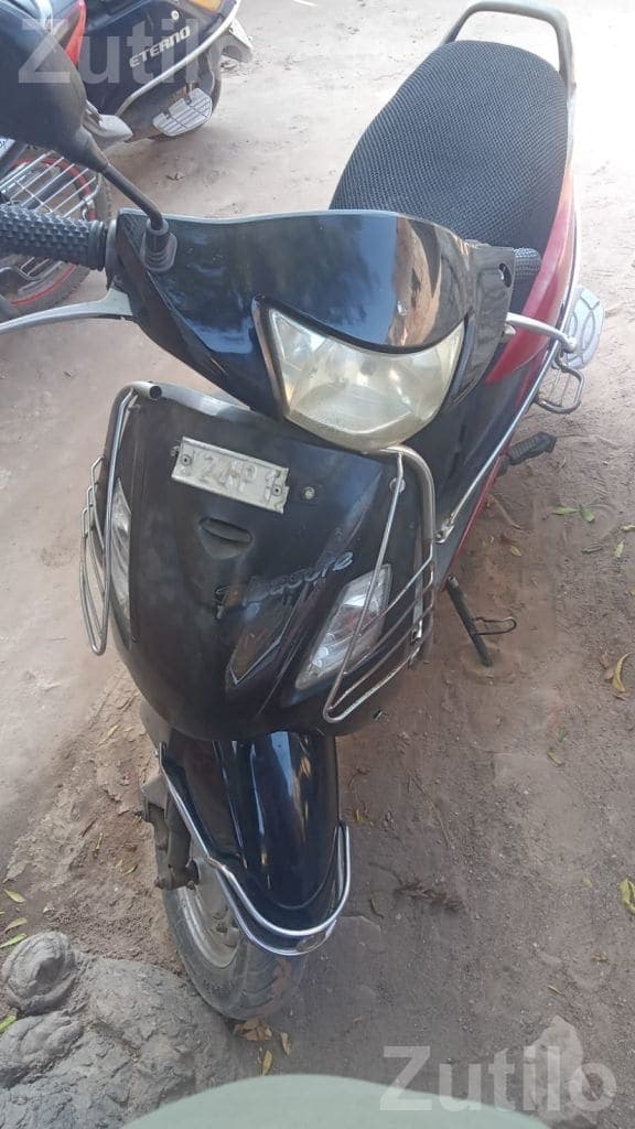 2013 Hero Pleasure Scooter First Owner - Bikes - Patan City - Image 4