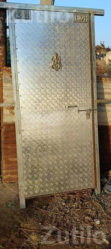 Custom Steel Gate Welding Work - Welding Machines - Shankheshwar - Image 2