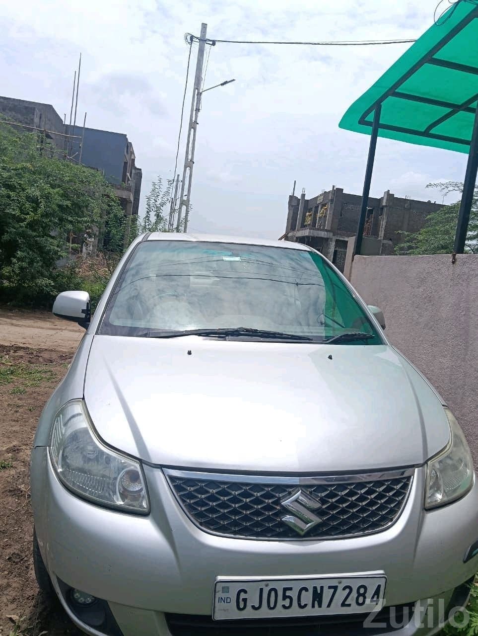 2010 Maruti Suzuki SX4 Sedan - Cars - Surat City - Image 3