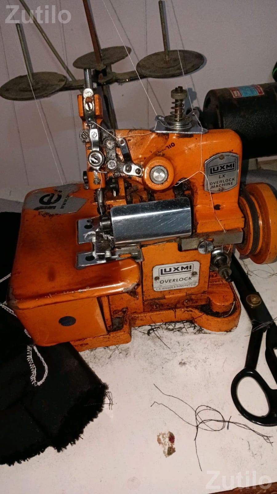 Luxmi LX Overlock Sewing Machine