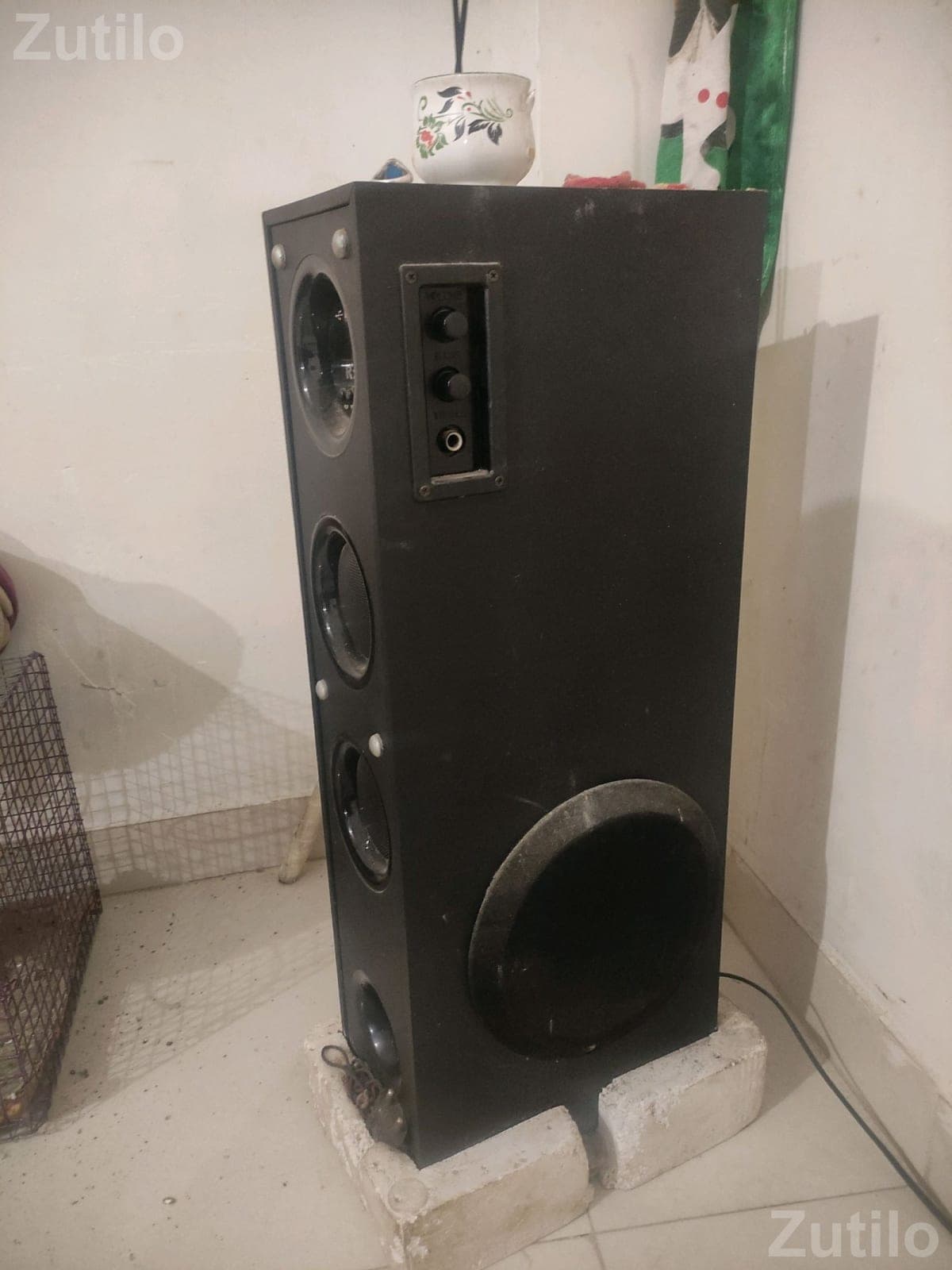 Tower Speaker Cabinet for Home Audio - Accessories - Mehsana City - Image 1
