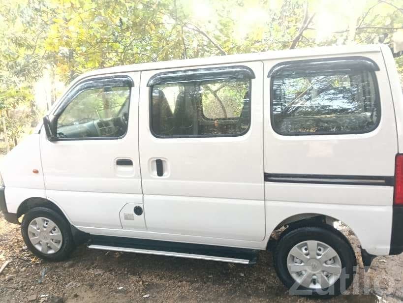 Maruti Suzuki Eeco 2025 CNG Van - વેન્સ - ઘોઘમ્બા - Image 3