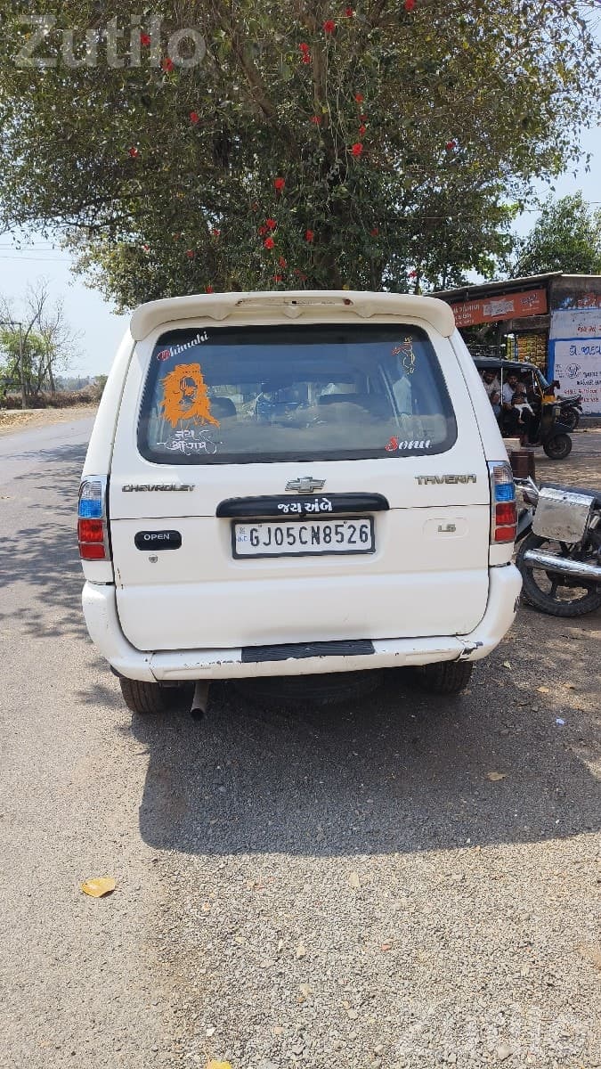 Chevrolet Tavera 2010 Car