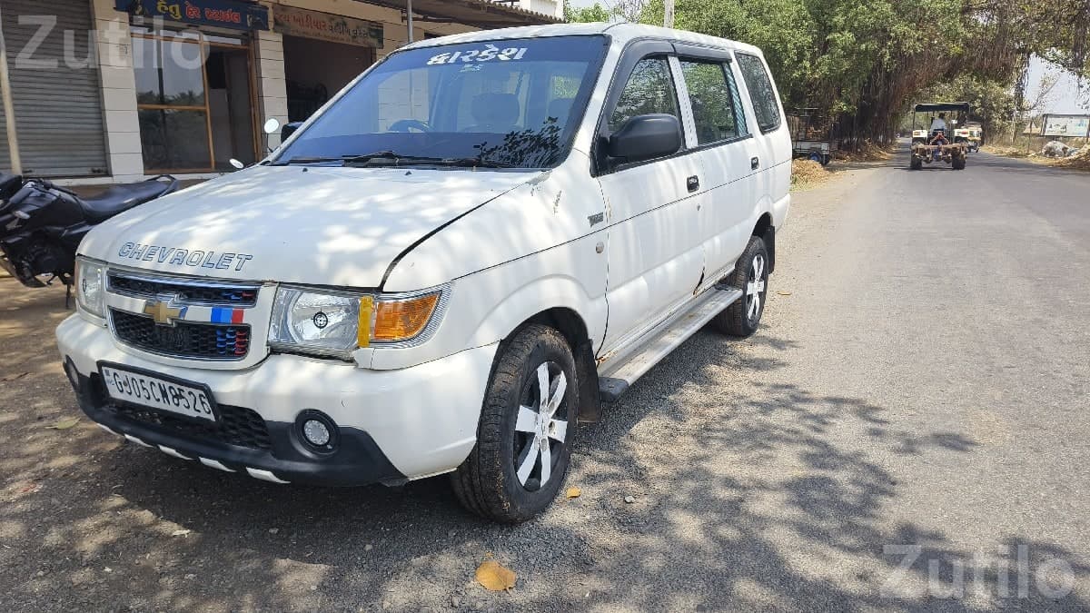 Chevrolet Tavera 2010 Car - કાર - માંગ્રોળ - Image 3