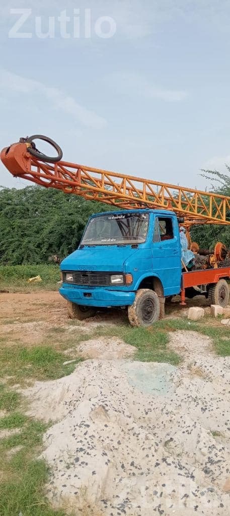 Borewell Drilling Machine Setup - Machinery - Bhuj - Image 3