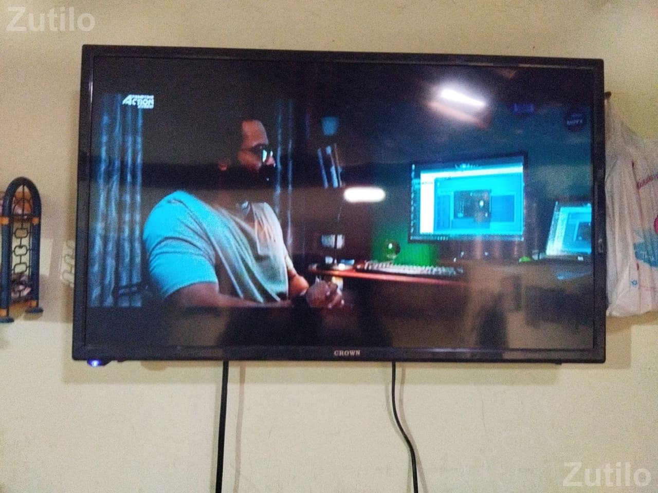 Crown LED TV in Working Condition - TVs - Palanpur - Image 2