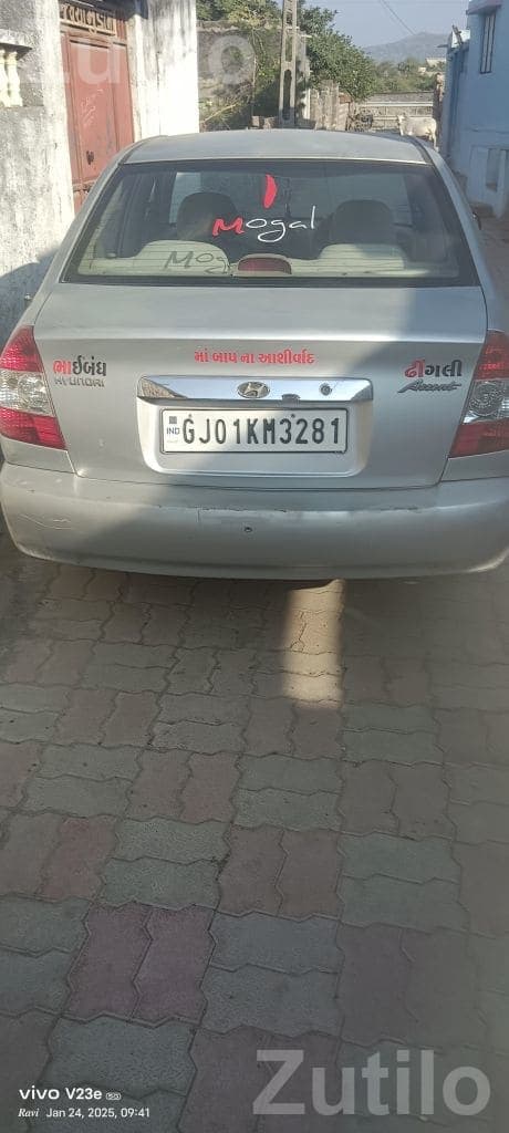 Hyundai Accent 2011 Petrol CNG Car - Cars - Ahmedabad City - Image 5