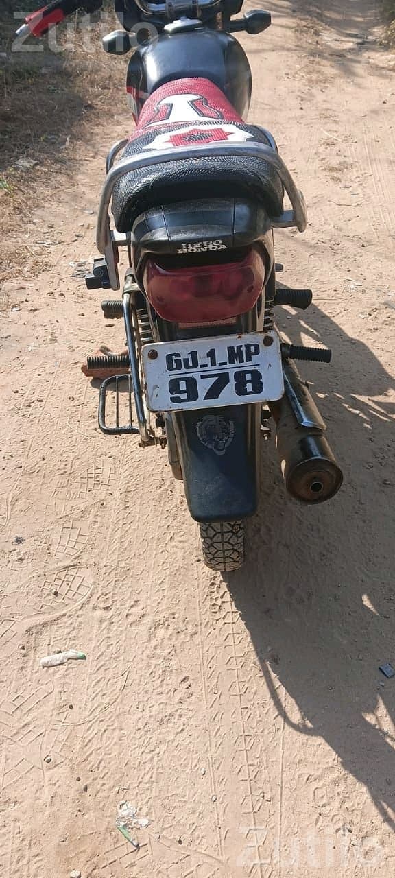 Hero Honda CD Deluxe Motorcycle - બાઇક્સ - પાલનપુર - Image 4