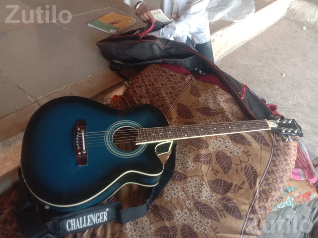 Blue Acoustic Guitar with Bag - સંગીત સાધનો - ચોટીલા - Image 3