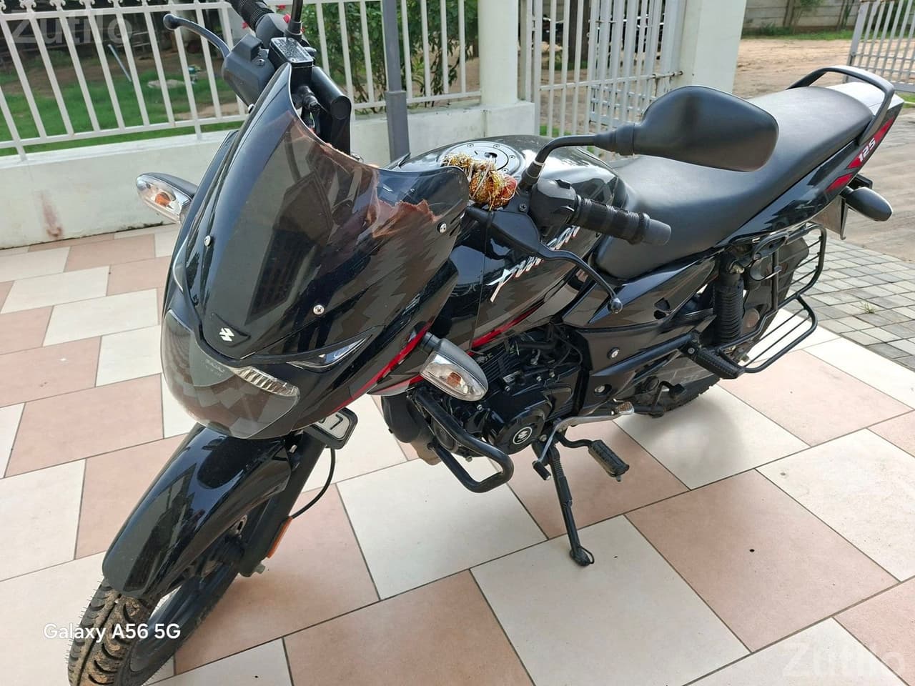 2024 Bajaj Pulsar Bike Black - બાઇક્સ - અમદાવાદ શહેર - Image 3