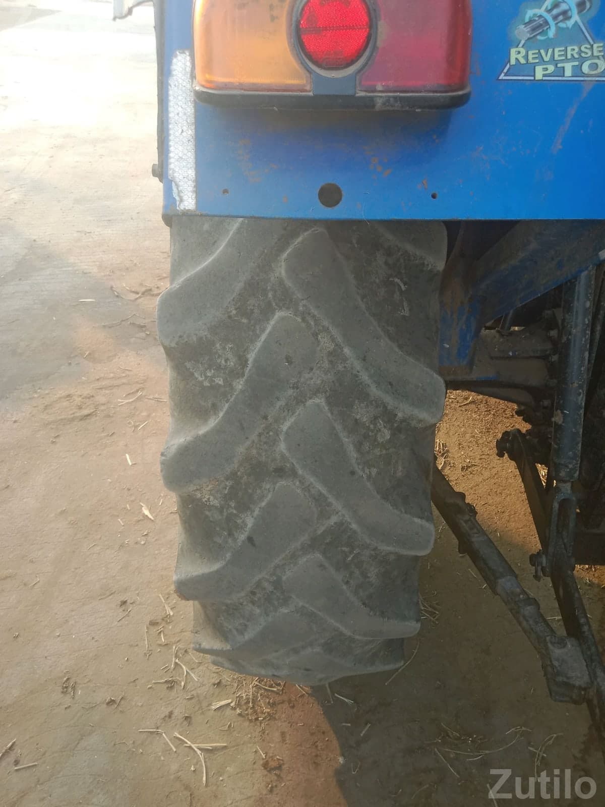 MRF 14.9x28 Tractor Tyre - ઓટો પાર્ટ્સ - ગોંડલ - Image 2
