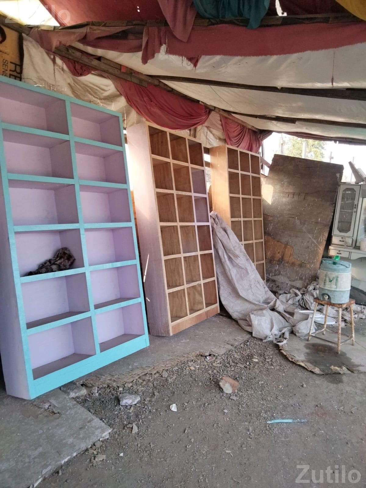 Wooden Shop Display Storage Shelf Unit