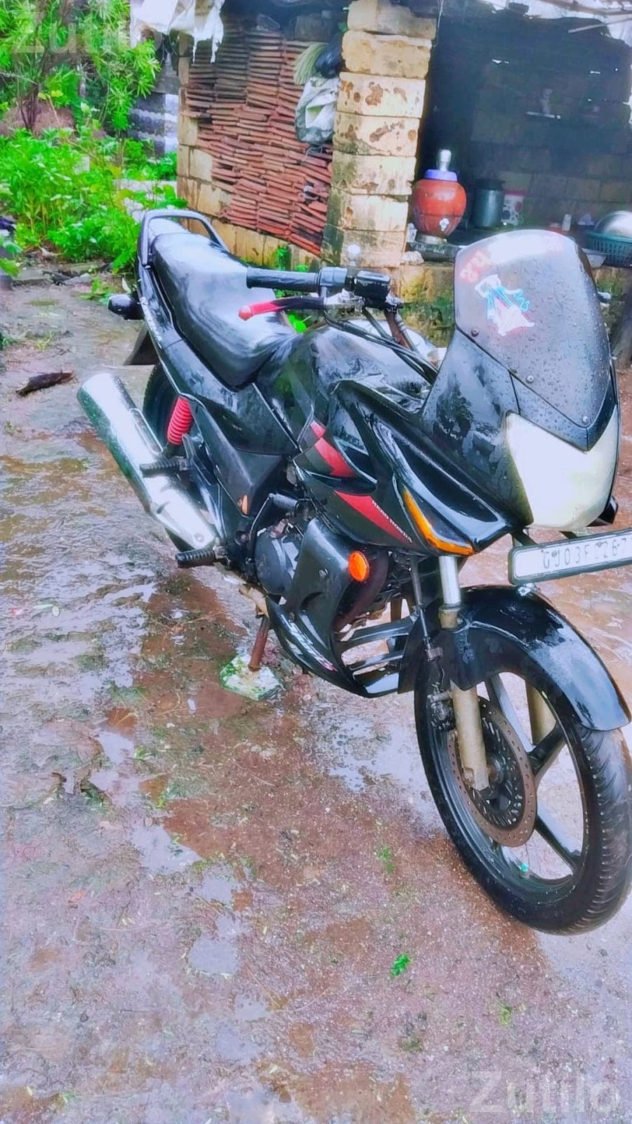 Hero Karizma 2013 Bike with Two New Tyres - Bikes - Vanthali - Image 4