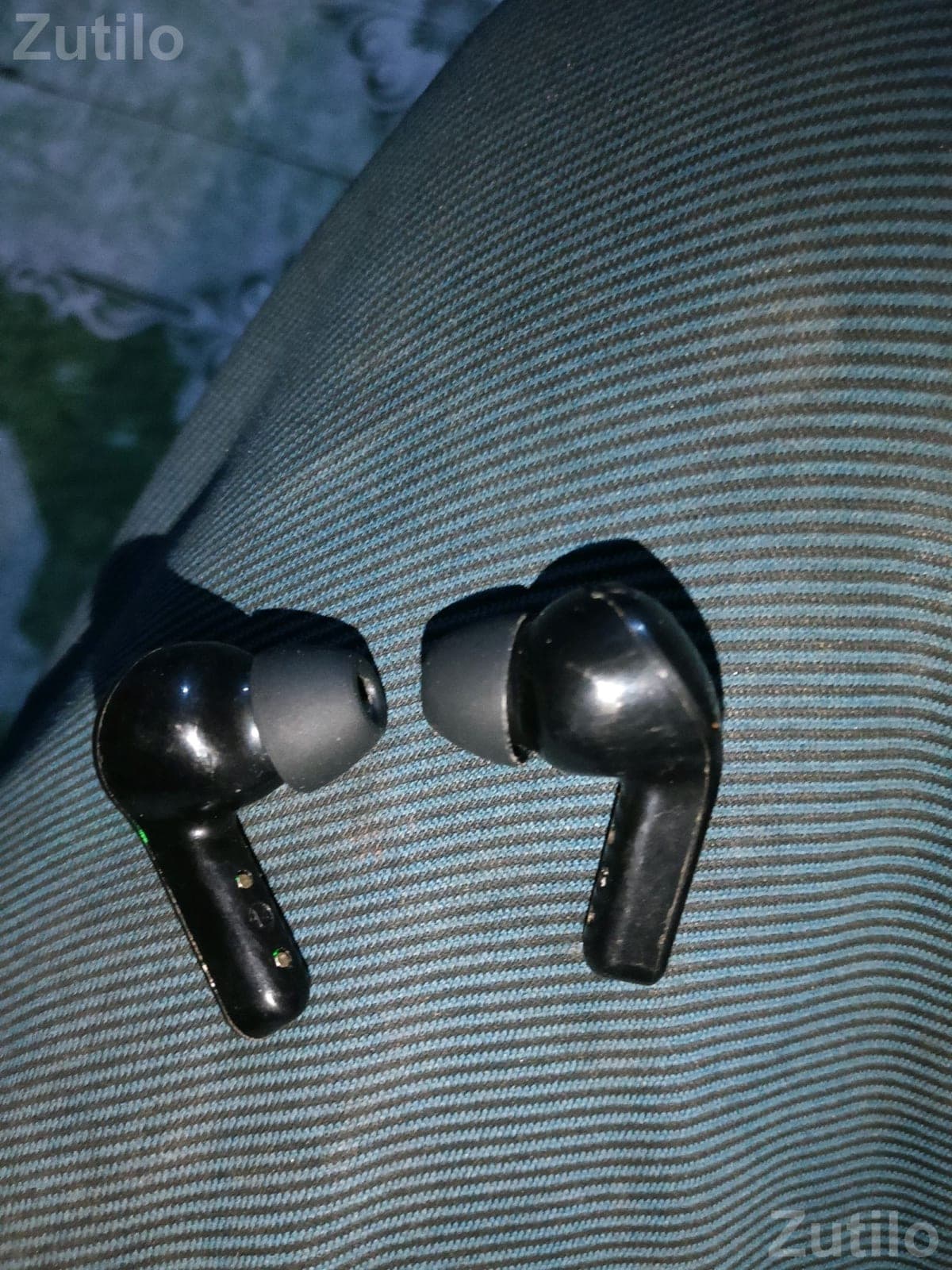 Wireless Earbuds with Charging Case - Accessories - Junagadh City - Image 2