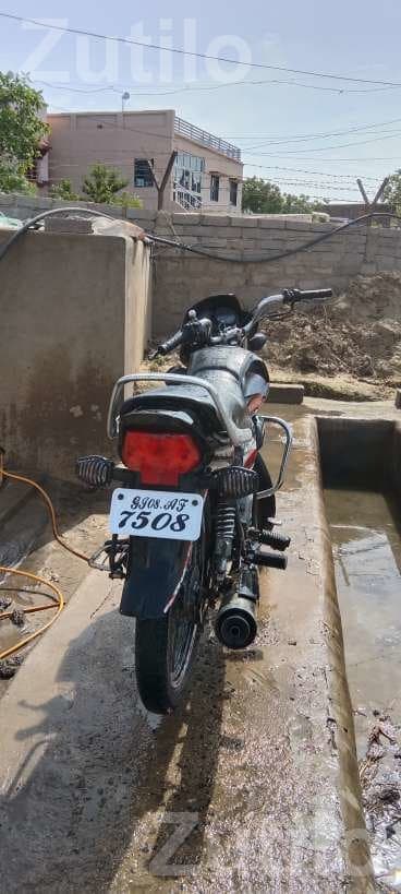 Hero HF Deluxe 2012 Motorcycle - Bikes - Vav - Image 3