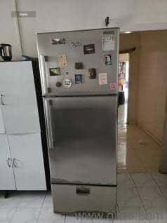 Whirlpool Refrigerator - 300L Whirlpool Refrigerator - 300L