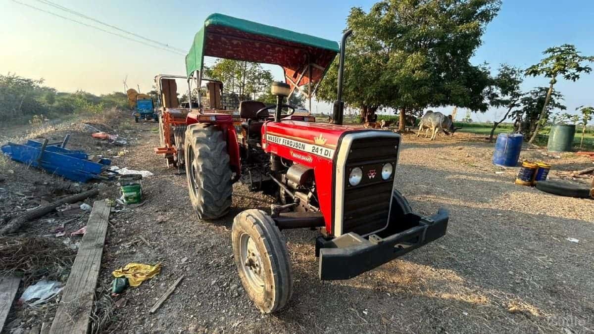 tractor vecvanu che tractor vecvanu che