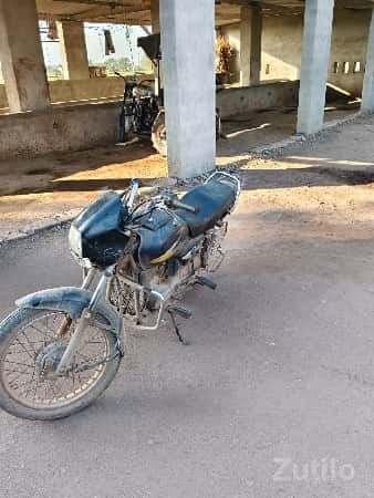 ગાડી વેચવાની છે ગાડી વેચવાની છે