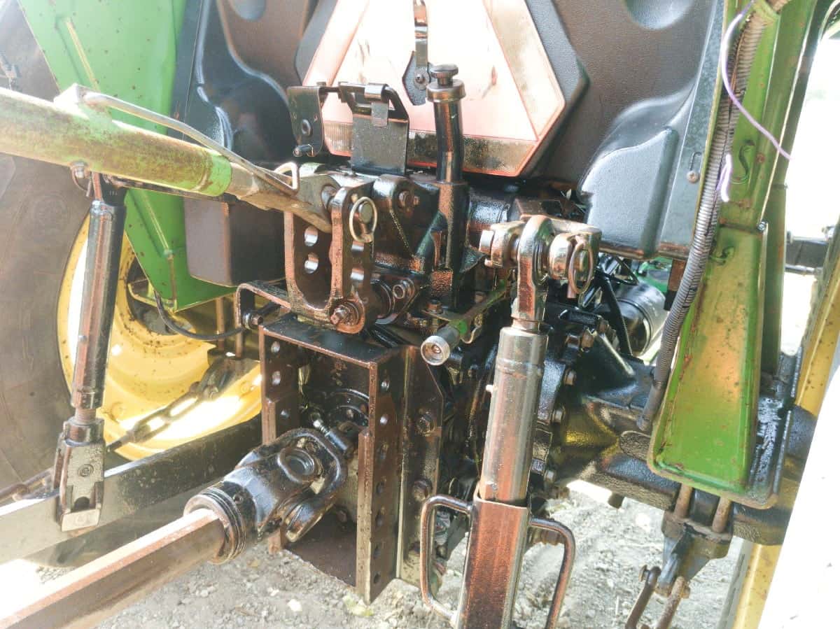 ટ્રેકટર વેચવાનું છે ટ્રેકટર વેચવાનું છે